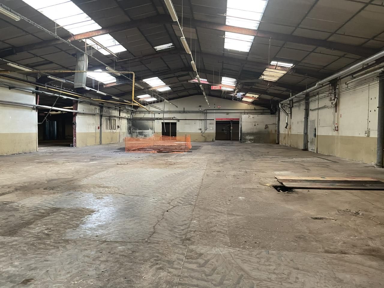 7716 m² pour ce activité en location à Tarare