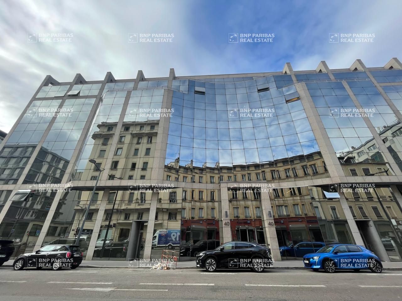 471 m² pour ce bureaux en location à Lyon