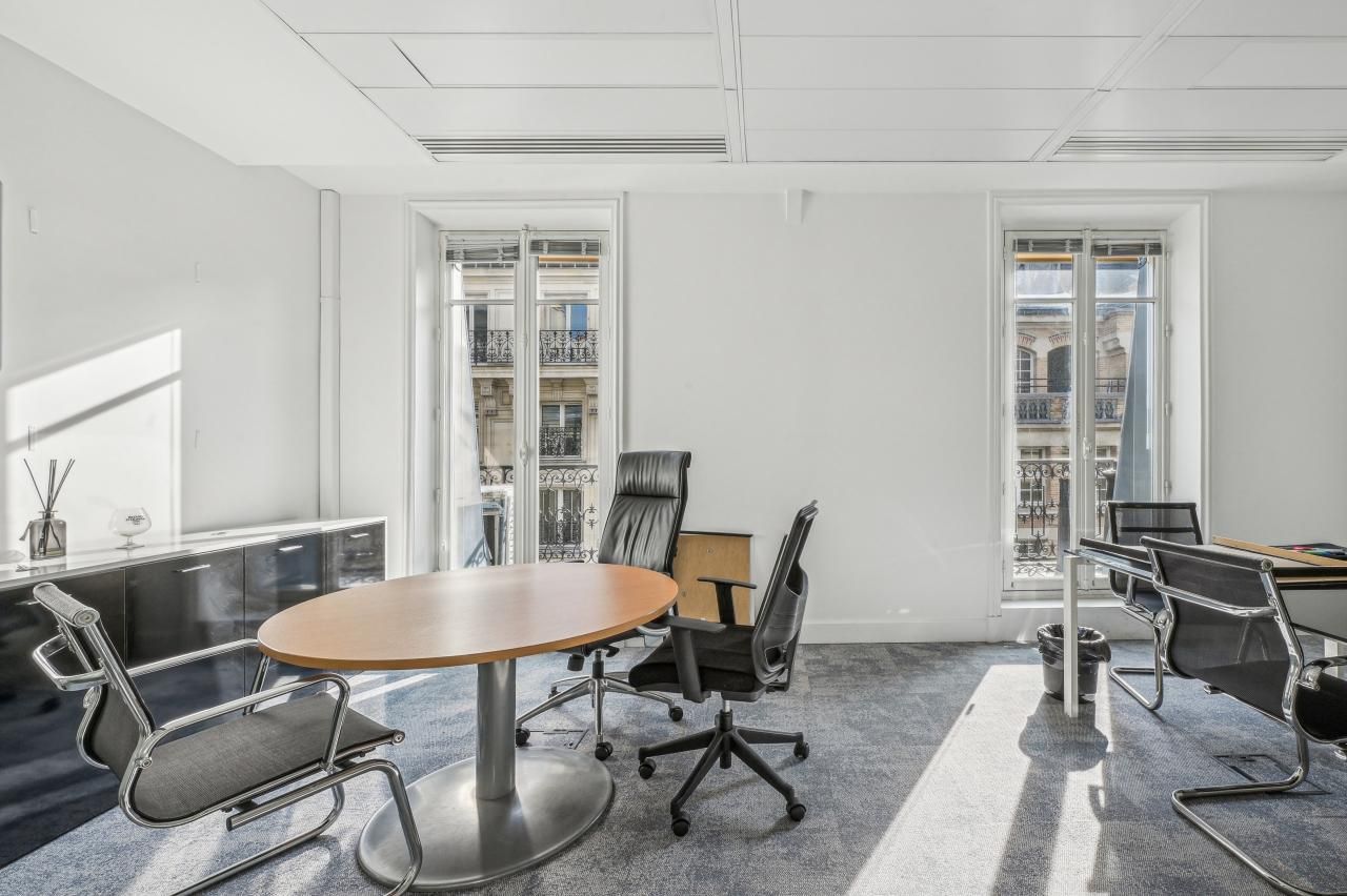160 m² pour ce bureaux en location à Paris