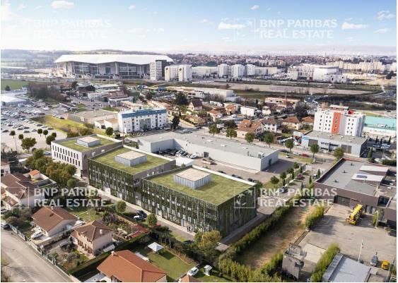 10400 m² pour ce activité en vente à Meyzieu