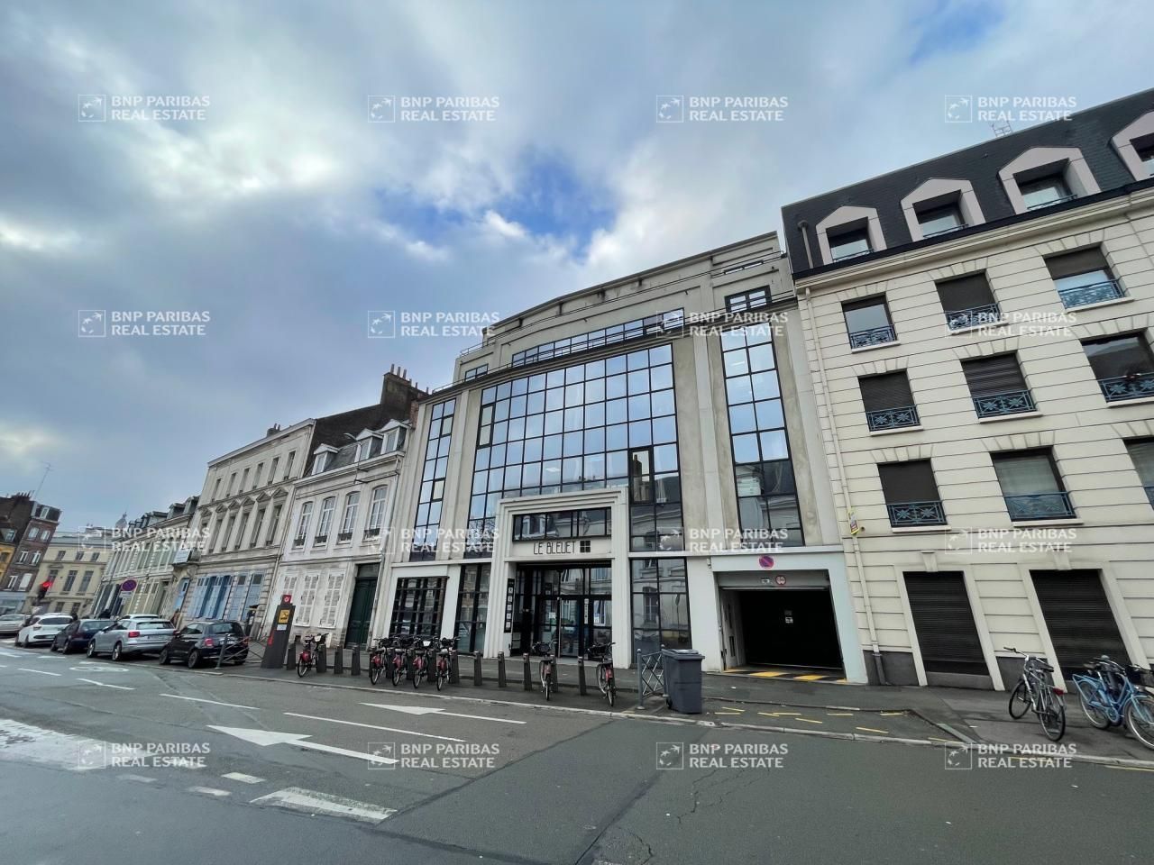 Location Bureaux 451 m² divisibles 59800 Lille