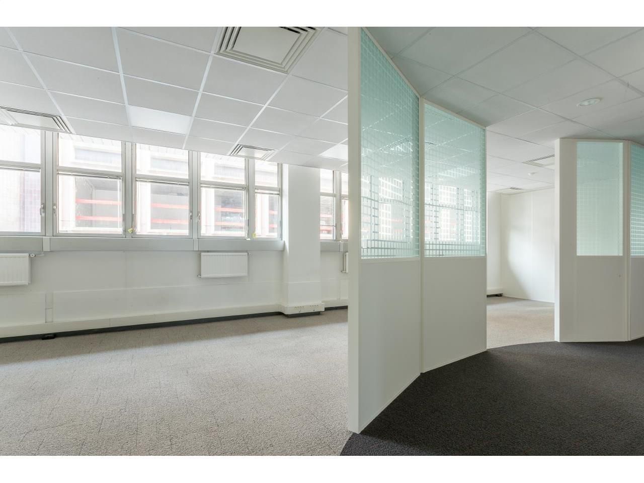 712 m² pour ce bureaux en location à Fontenay sous bois