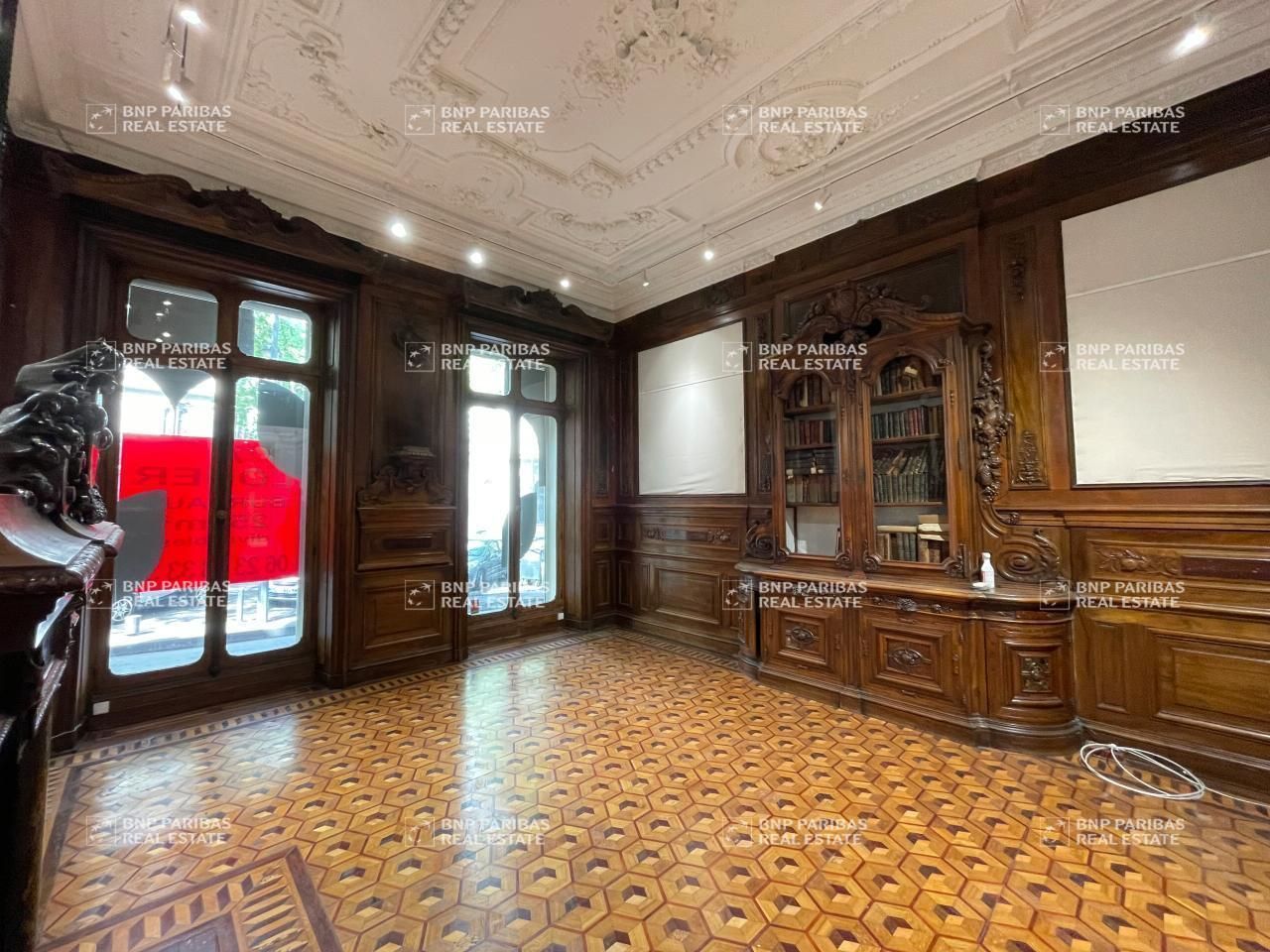 Vente Bureaux 310 m² non divisibles 13006 Marseille