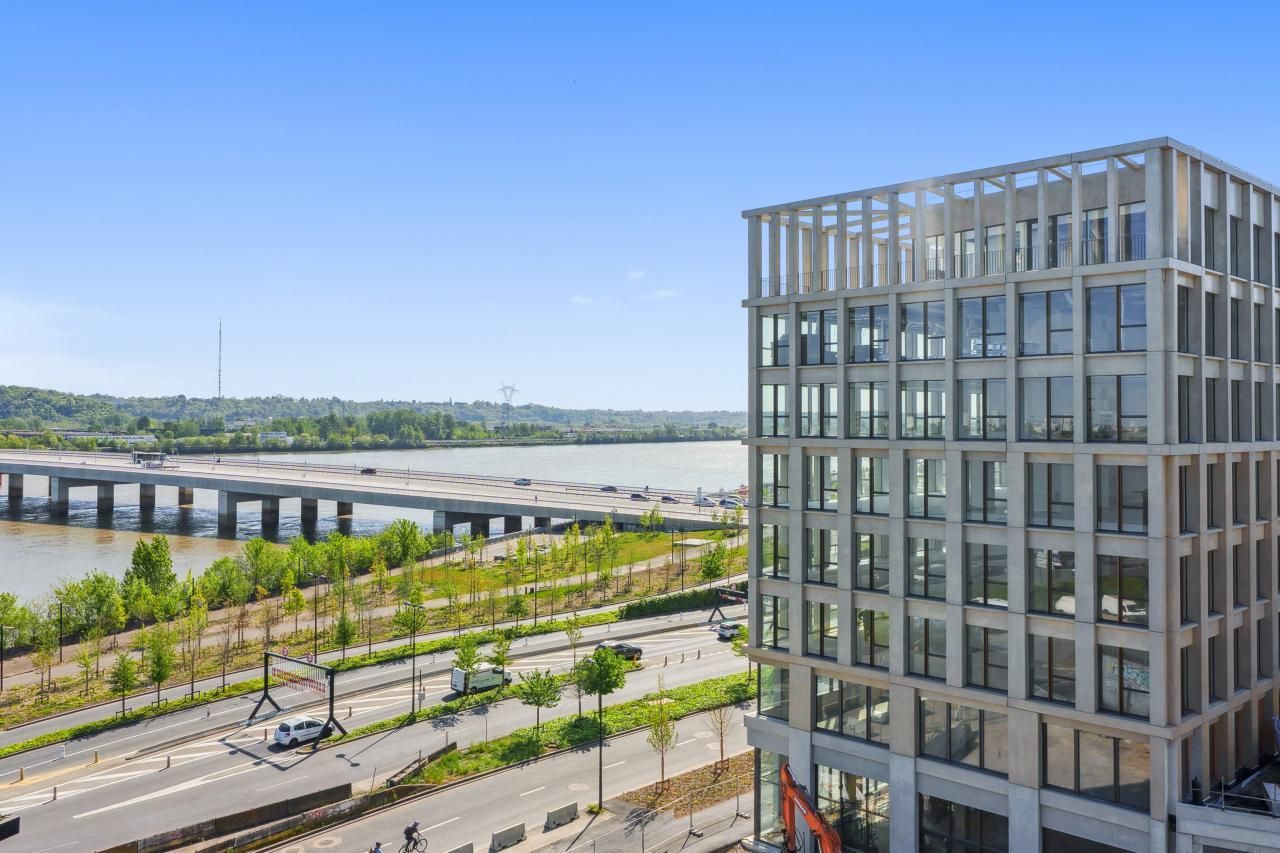4765 m² pour ce bureaux en location à Bordeaux