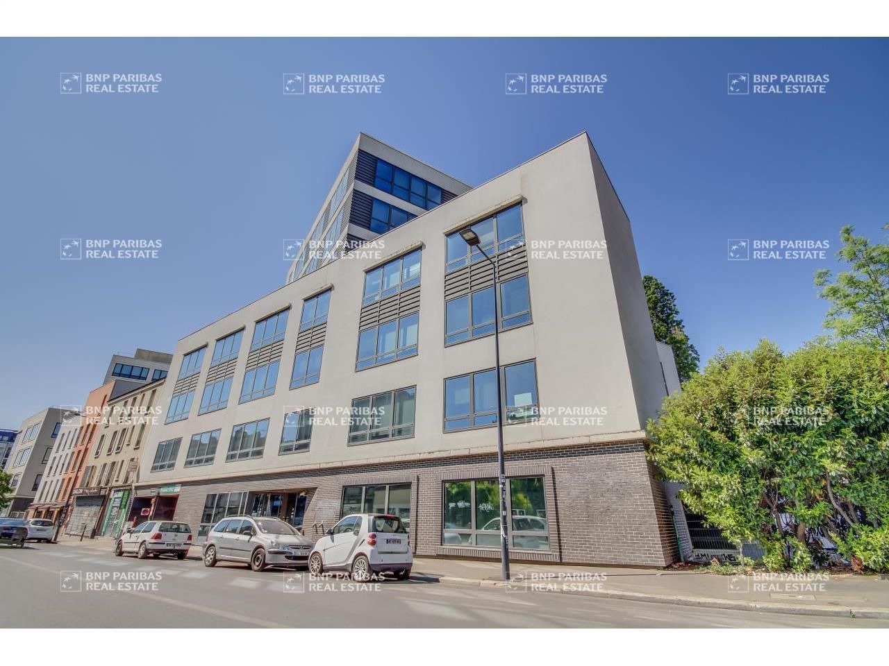 980 m² pour ce bureaux en location à Montreuil