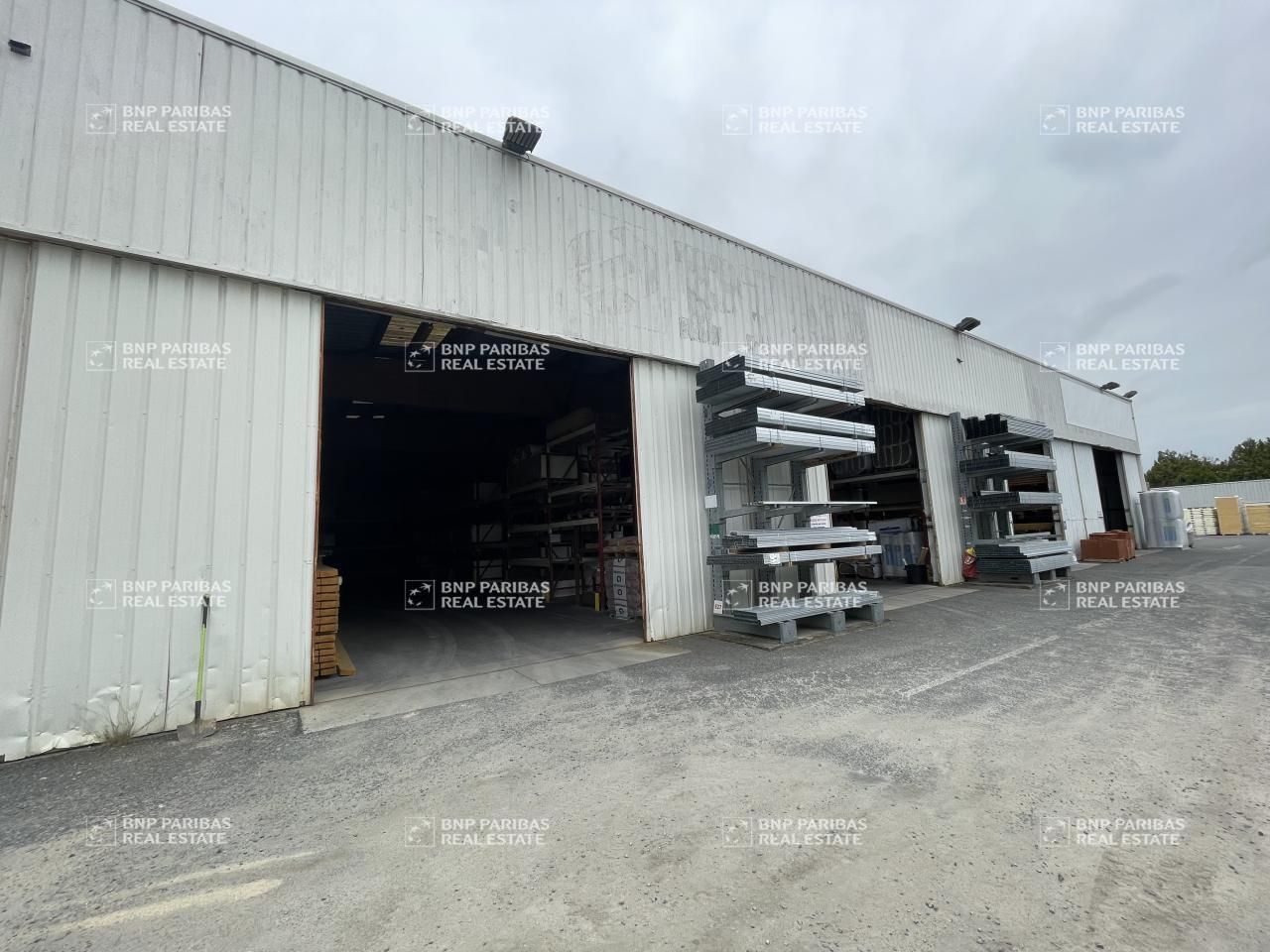 Location Activité 730 m² divisibles 35500 Vitre