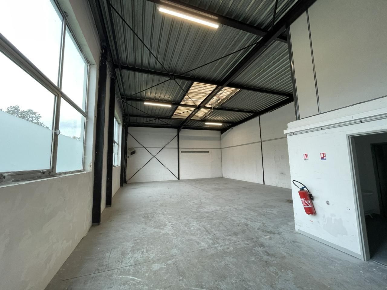 492 m² pour ce pme-pmi en location à Saint-ouen-l'aumône