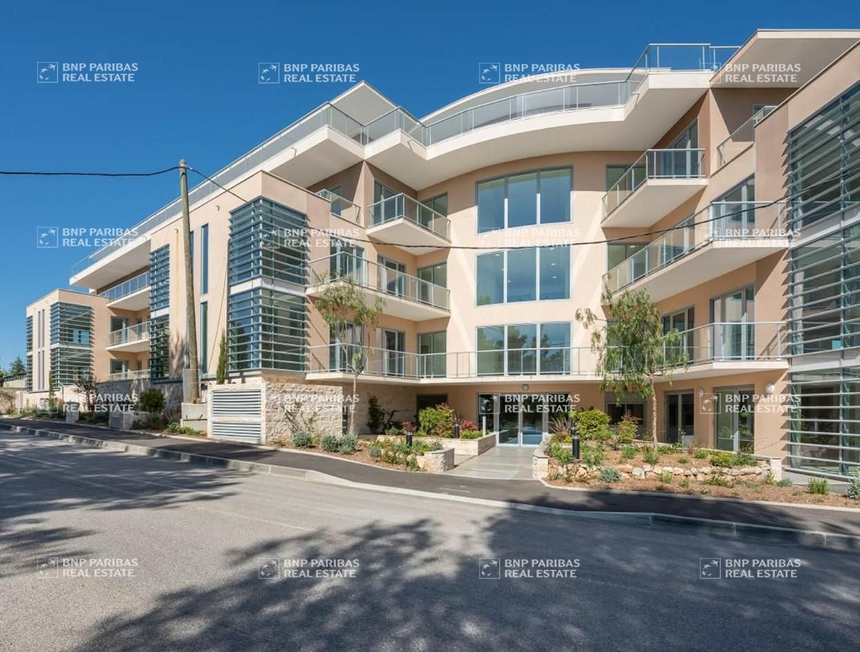 Location Bureaux 2094 m² non divisibles 06410 Sophia antipolis
