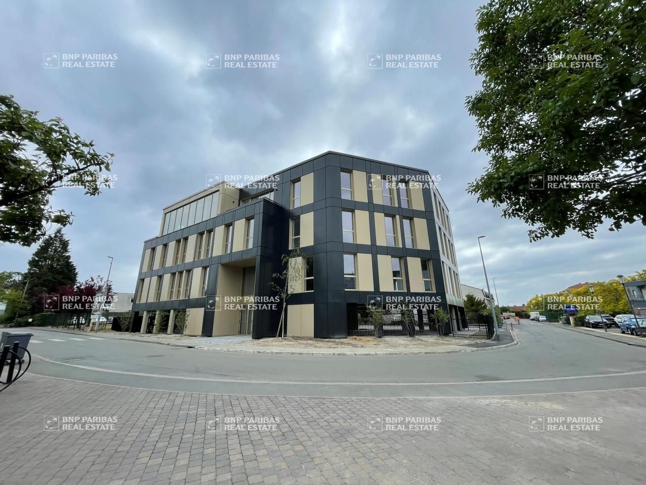 Vente Bureaux 1421.82 m² divisibles 59700 Marcq-en-baroeul