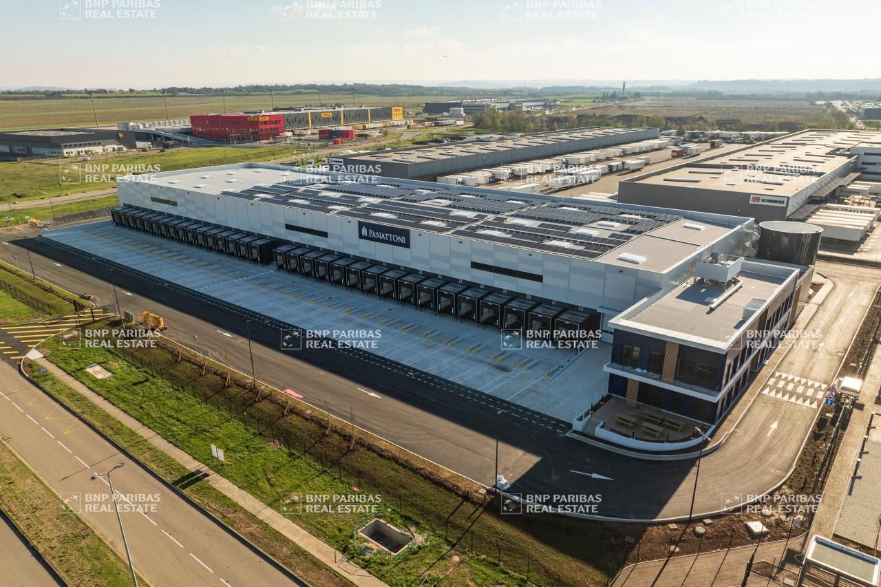 7547 m² pour cetentrepôts classe c en vente à Colombier-saugnieu