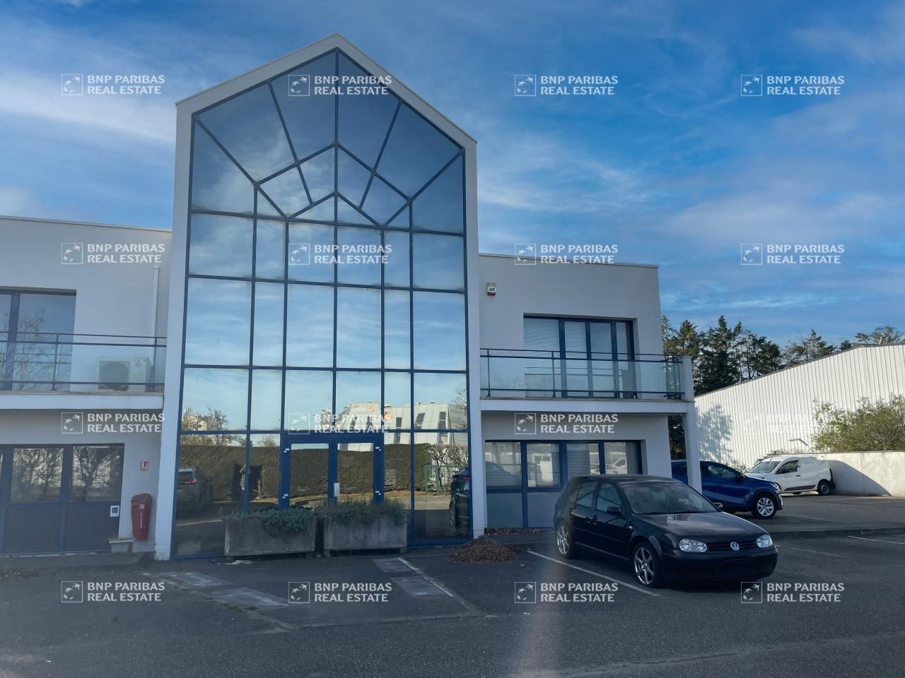 1106 m² pour ce activité en vente à Chassieu