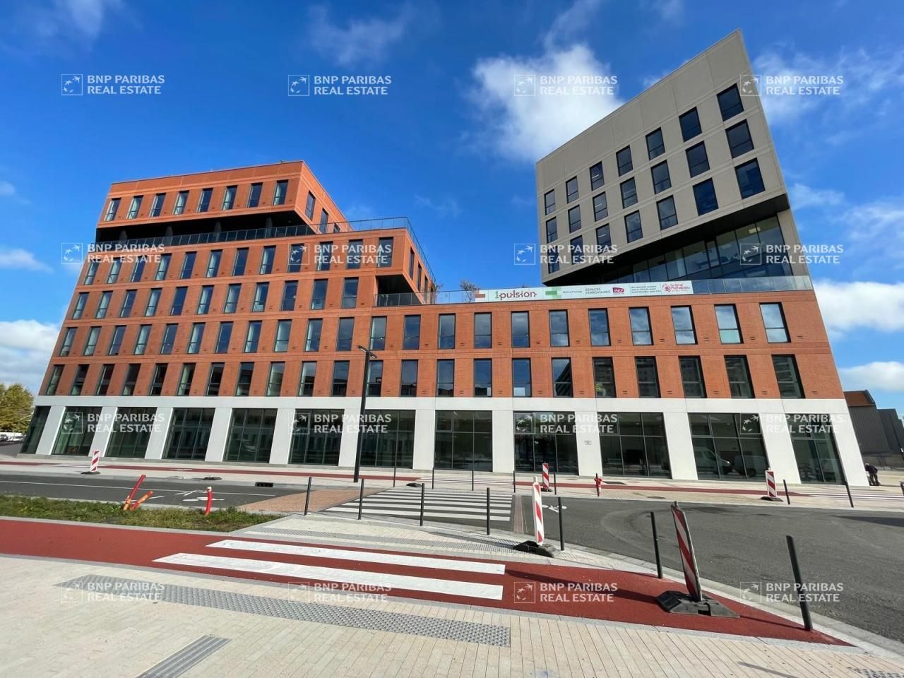 Location Bureaux 1011.9 m² non divisibles 31200 Toulouse