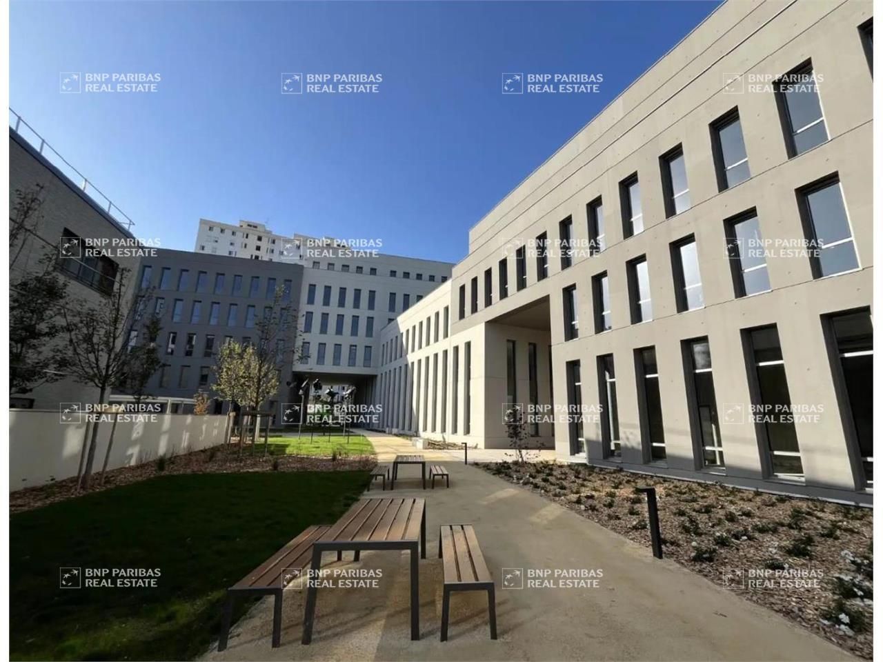 Vente Bureaux 7156 m² divisibles 69100 Villeurbanne