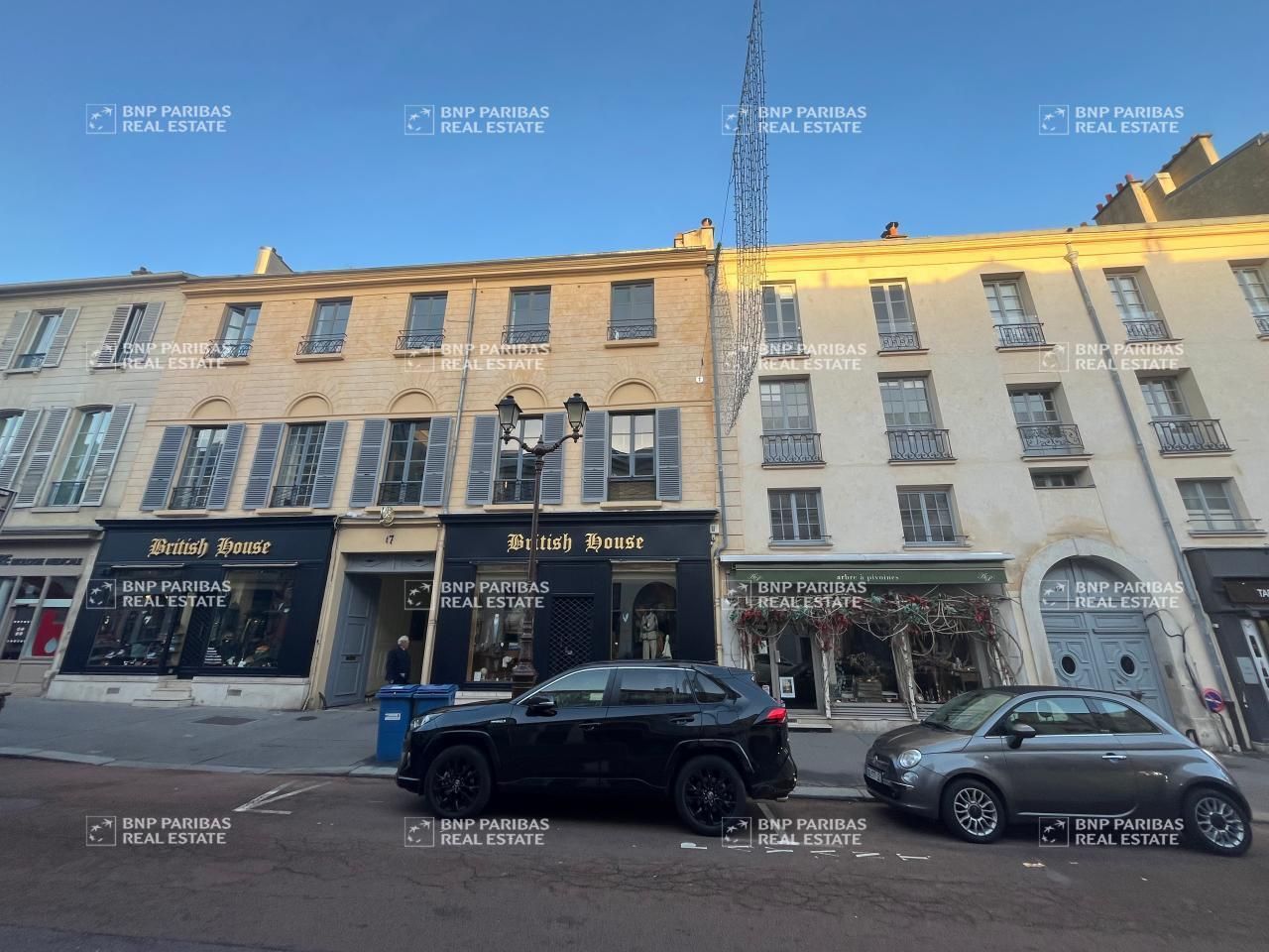 240 m² pour ce bureaux en vente à Versailles