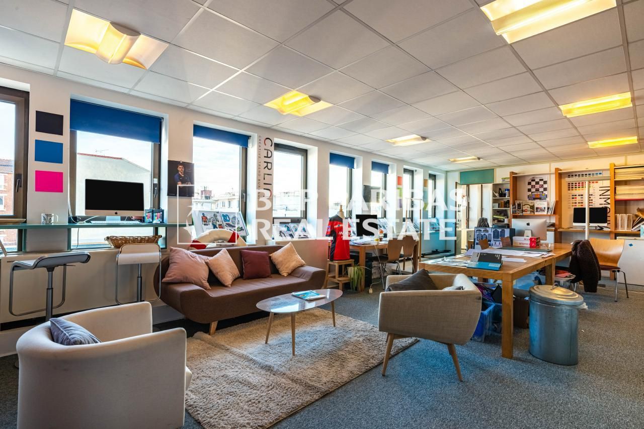 335 m² pour ce bureaux en location à Clichy