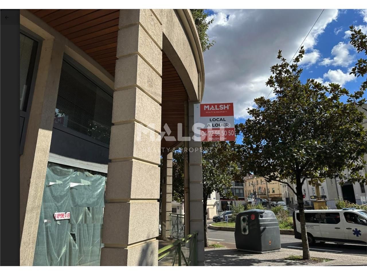 Nous vous proposons un local commercial à louer d
