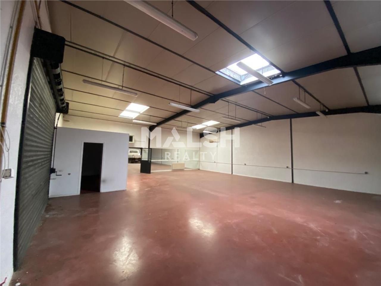 Sur un terrain indépendant et clos de 1350 m², no