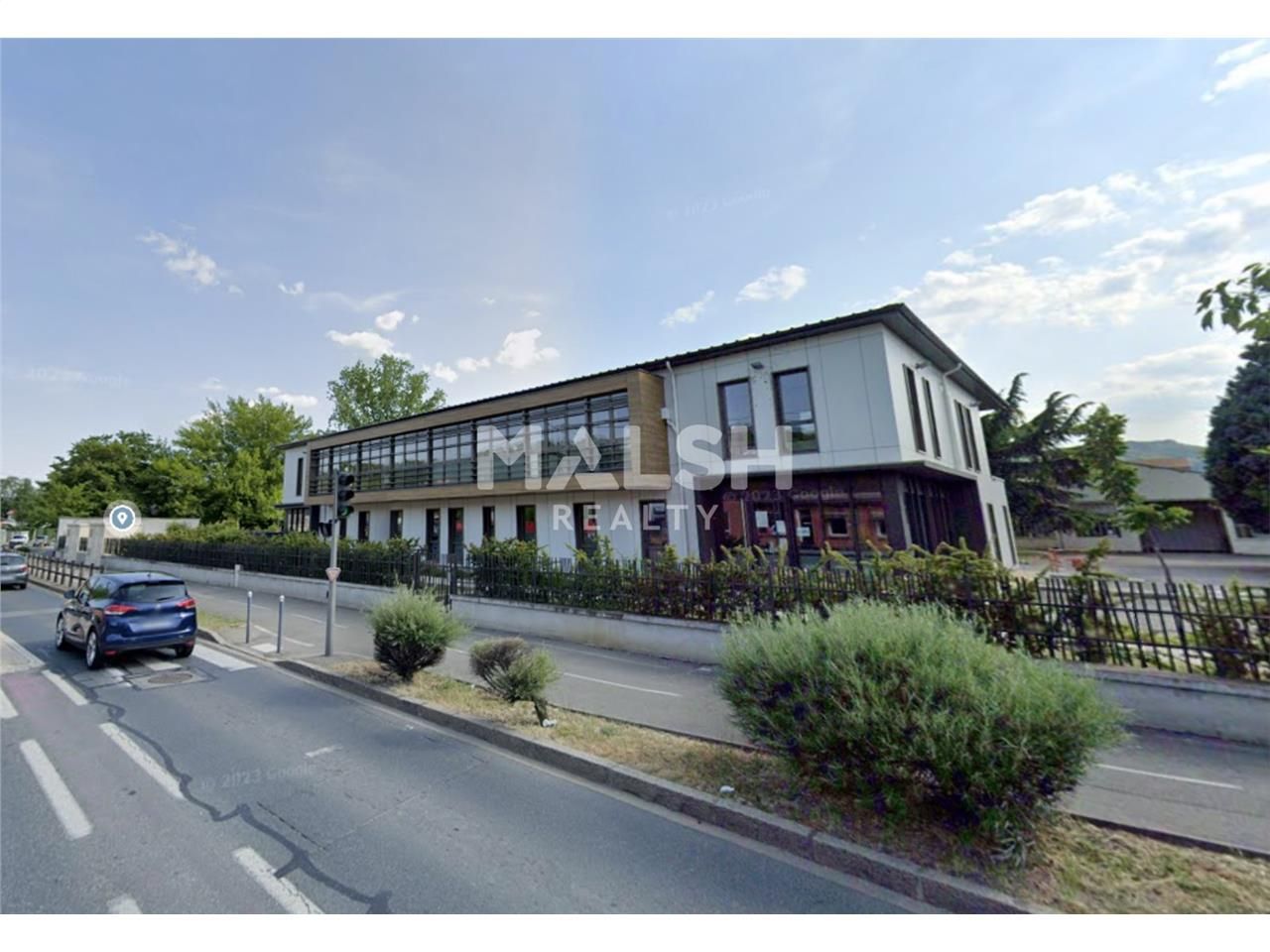 Au sein d'un parc d'activités clos, nous vous pro