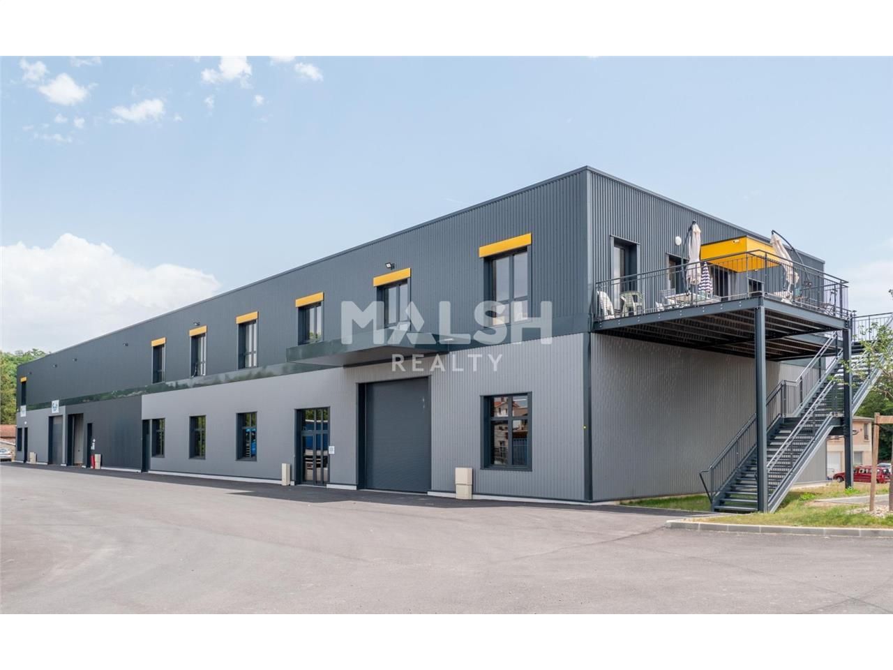 Au sein d'un parc d'activités clos, nous vous pro