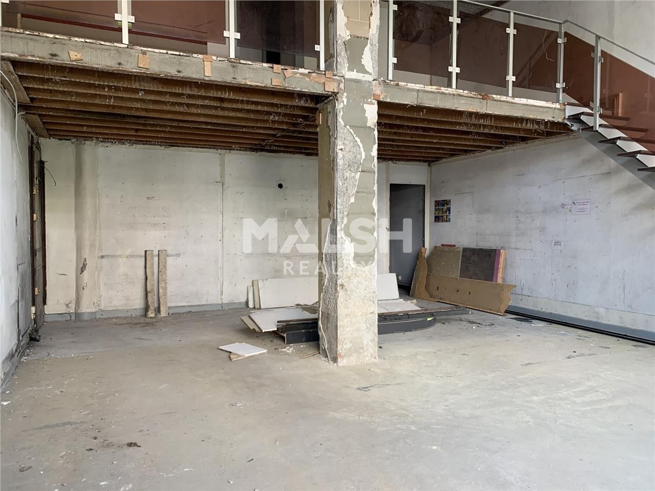 Nouveau local disponible à la location. Proximité