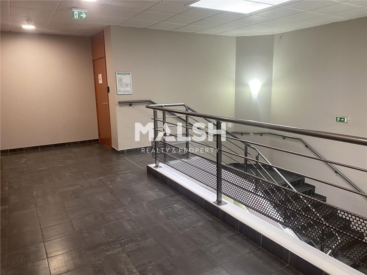 Nous vous proposons, à la location,  des bureaux 