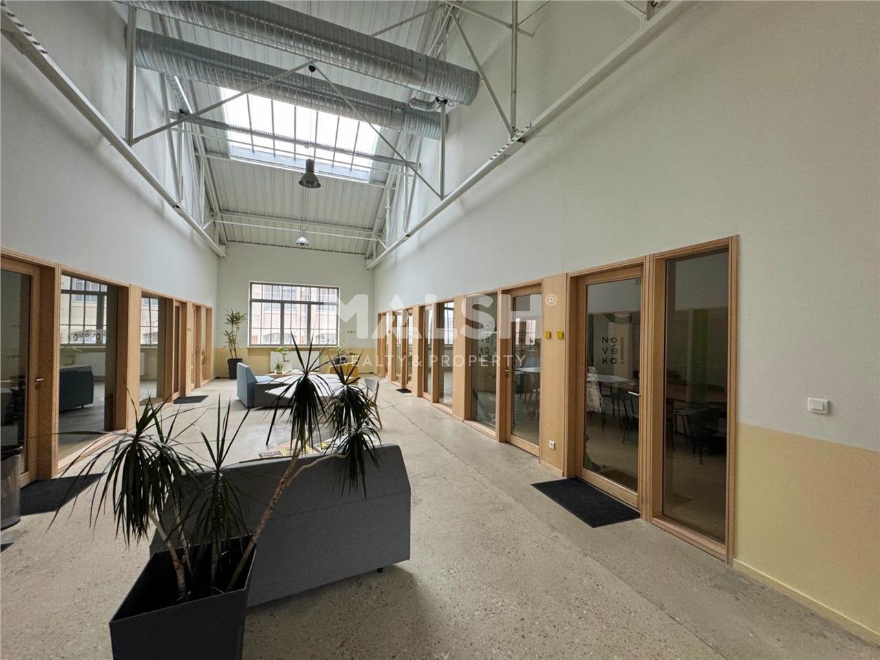 Nous vous proposons à la location, SAINT ETIENNE 