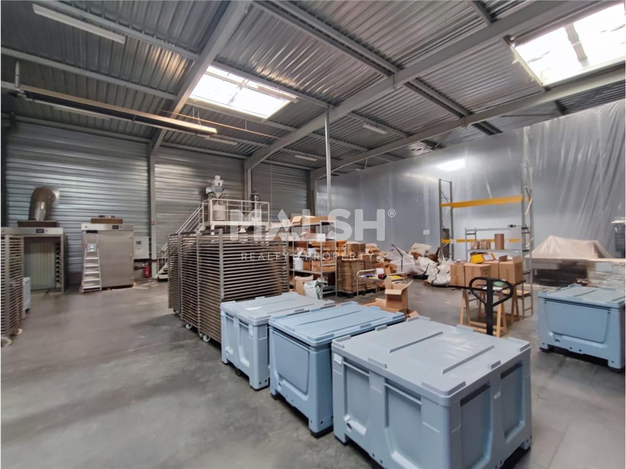 Sur un terrain indépendant et clos de 2954 m², no