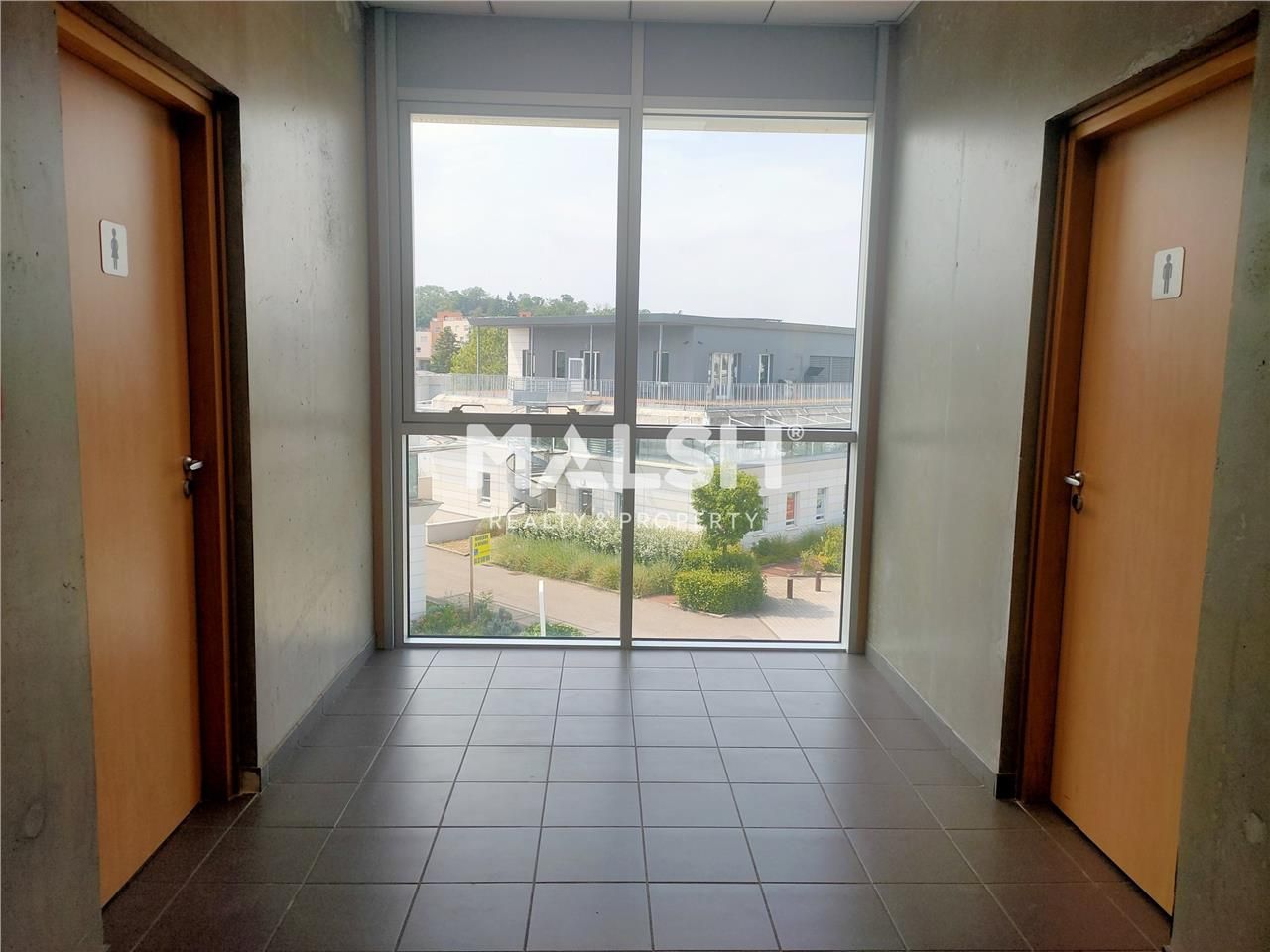 Nous vous proposons des bureaux à la location, si