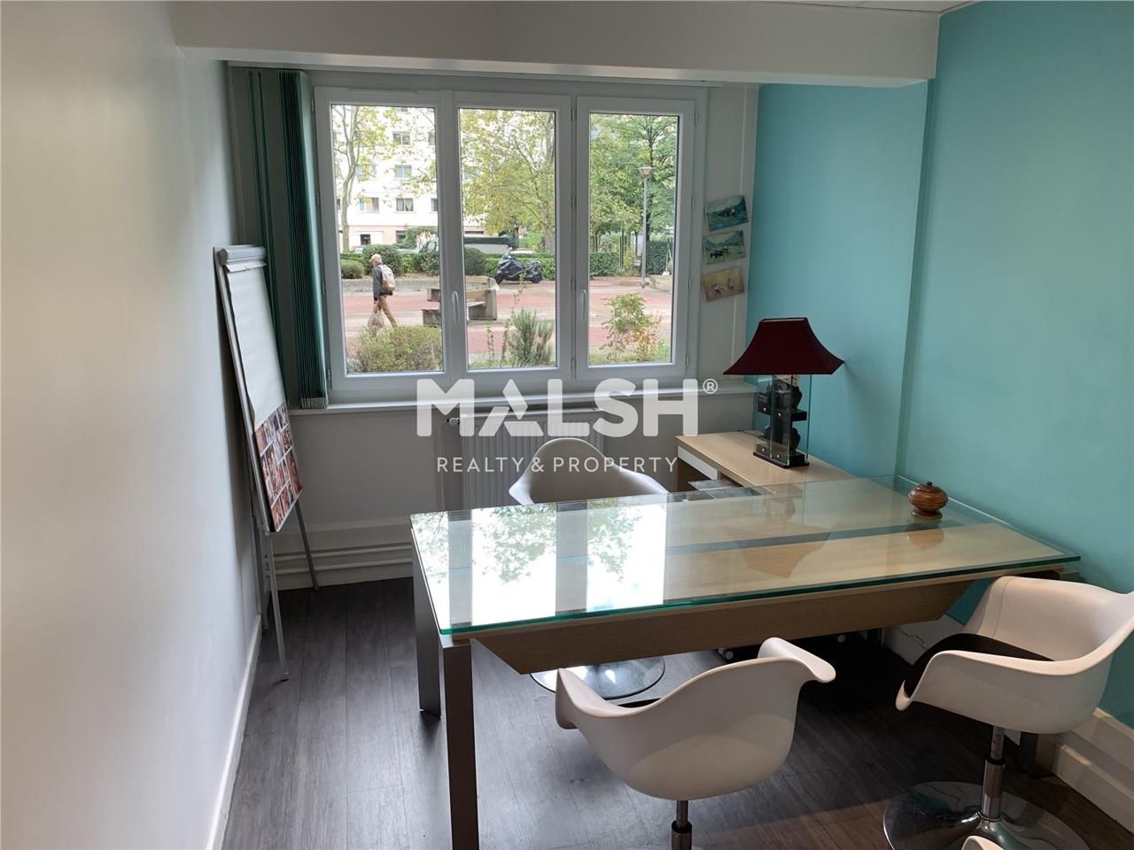 Nous vous proposons, à la location, deux bureaux 