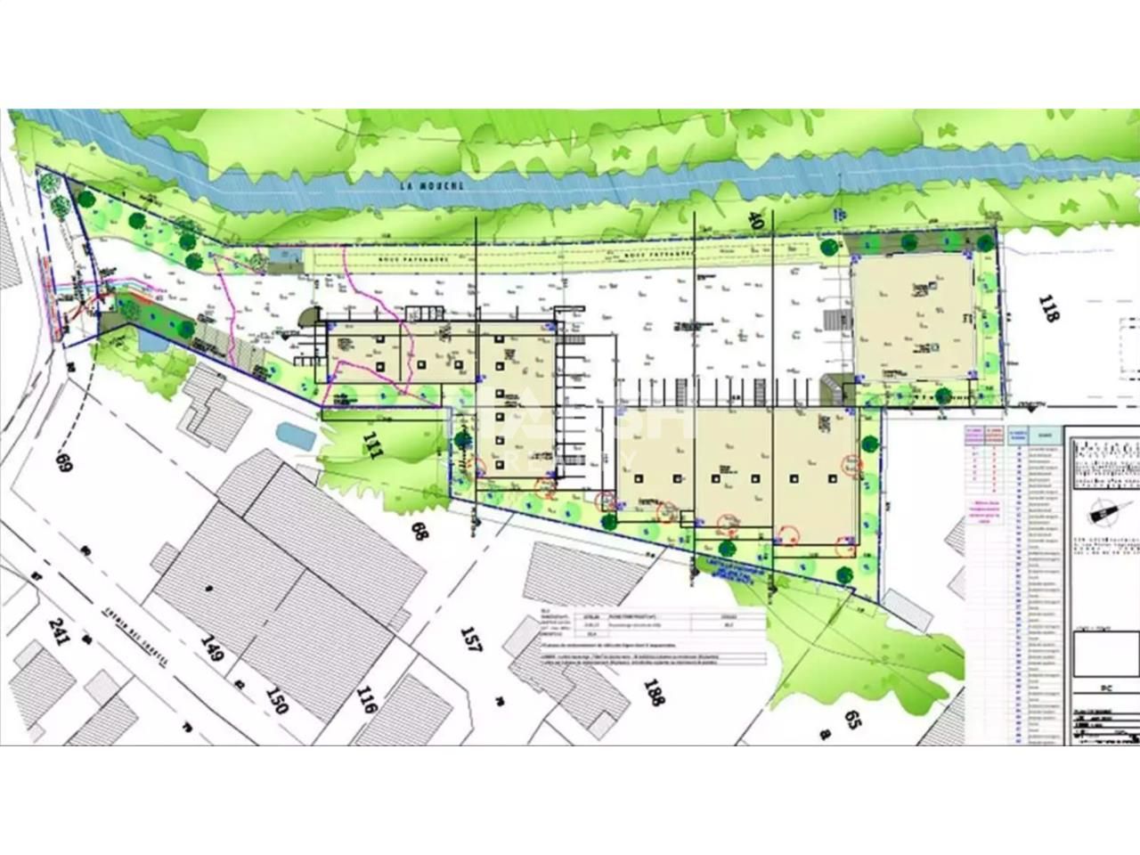 Location entrepots 325 m² non divisibles
