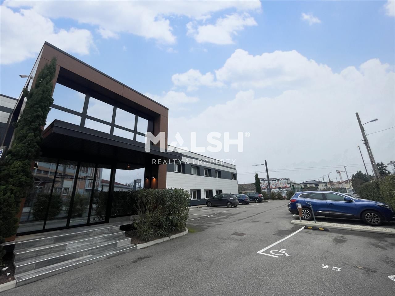 Nous vous proposons à la location des bureaux neu