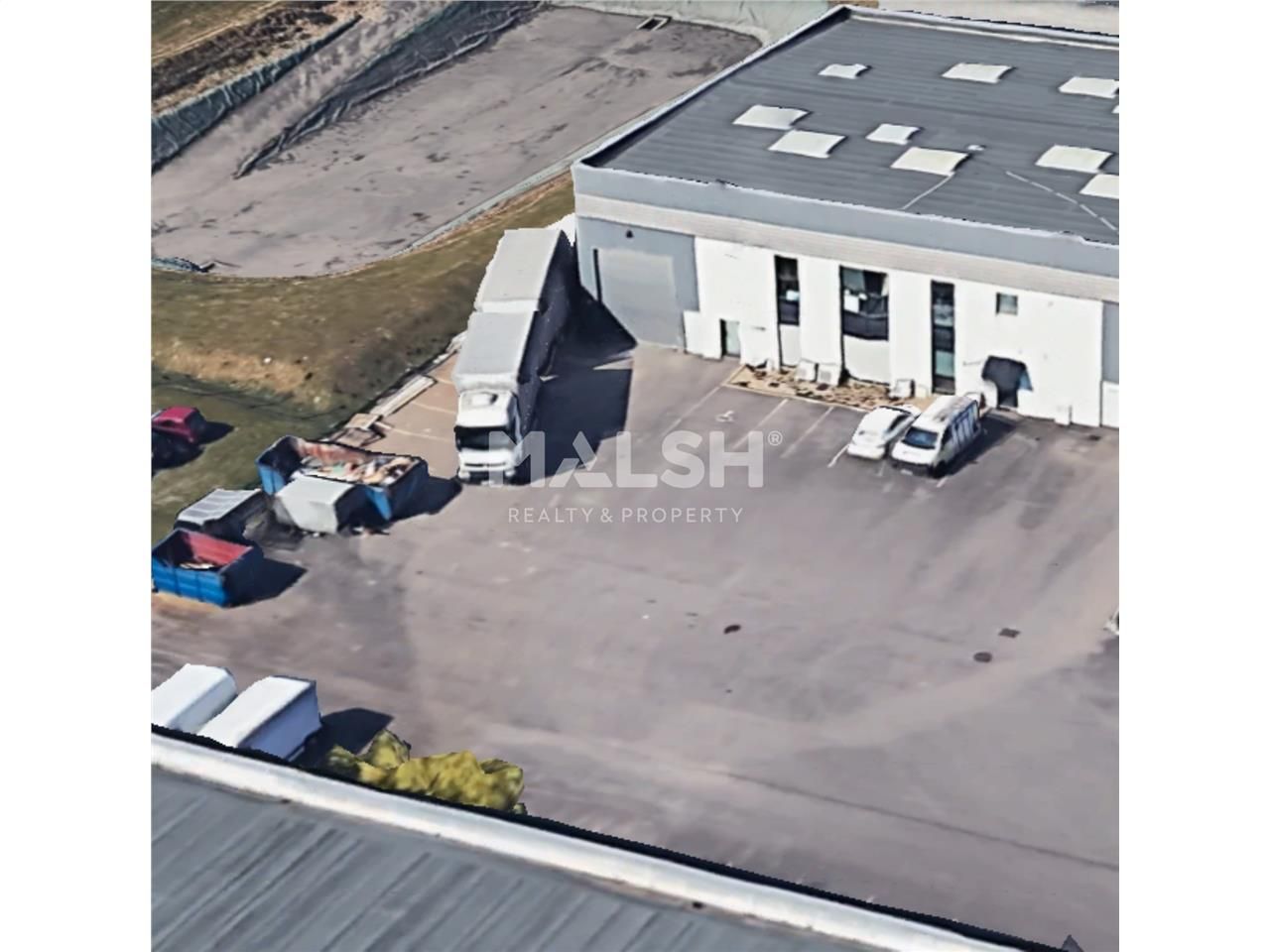 Au sein d'un parc d'activités sécurisé, nous vous