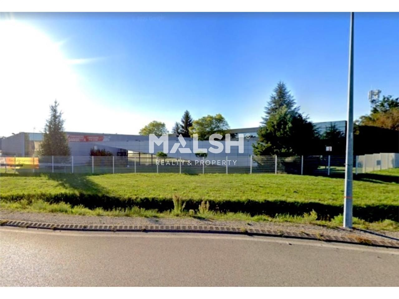 Nous vous proposons au sein d'un bâtiment mixte s