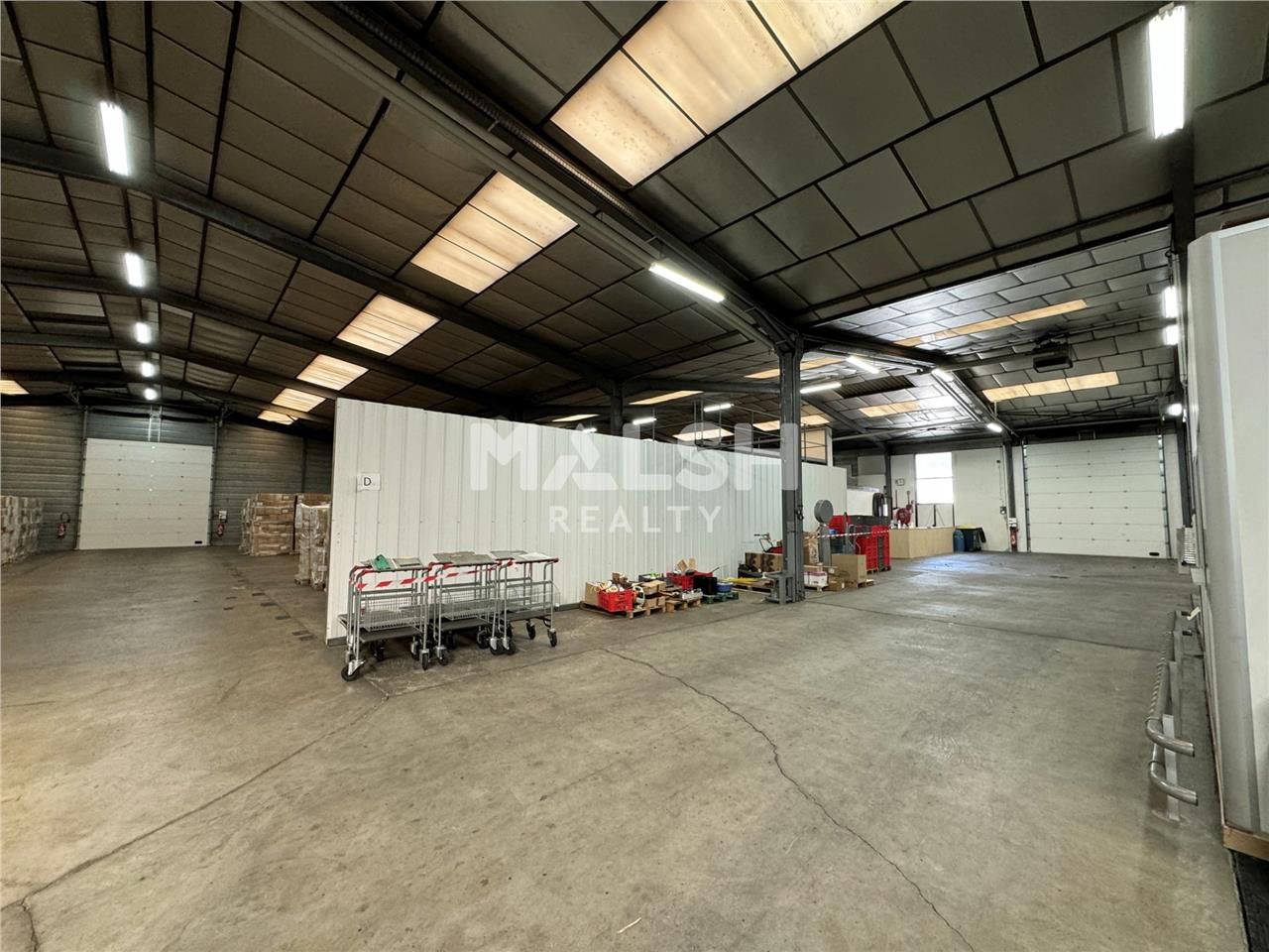 Nous vous proposons à la vente plusieurs surfaces