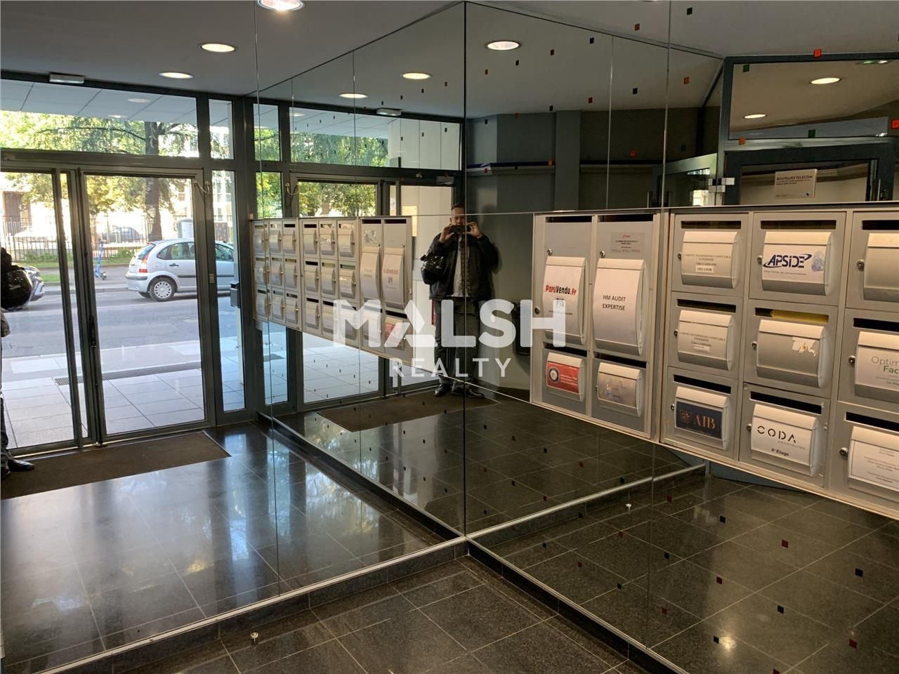 Nous vous proposons à la vente à Lyon 3ème, dans 