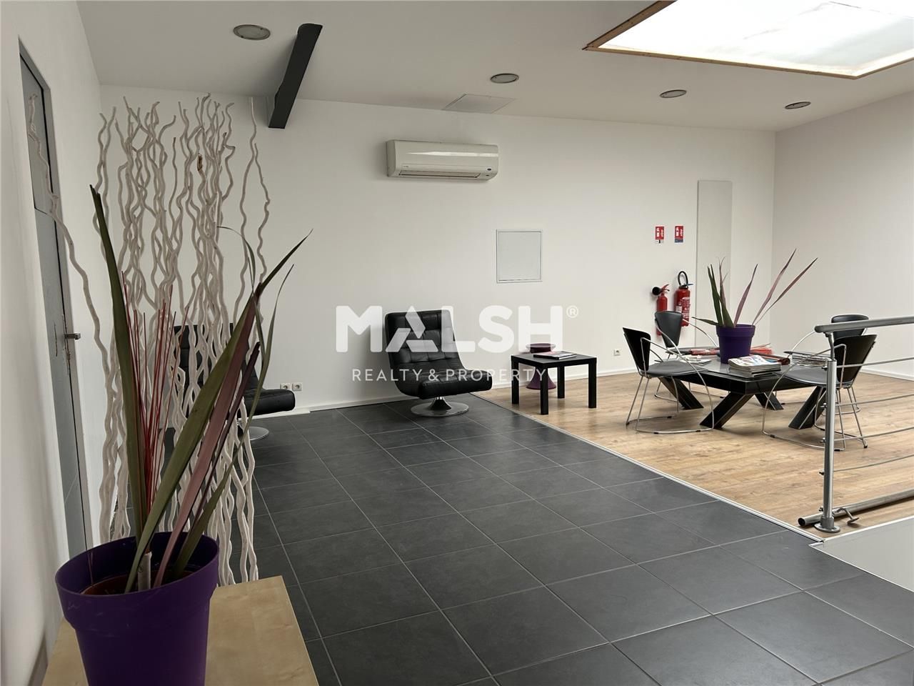 Nous vous proposons, à la vente, une surface de b