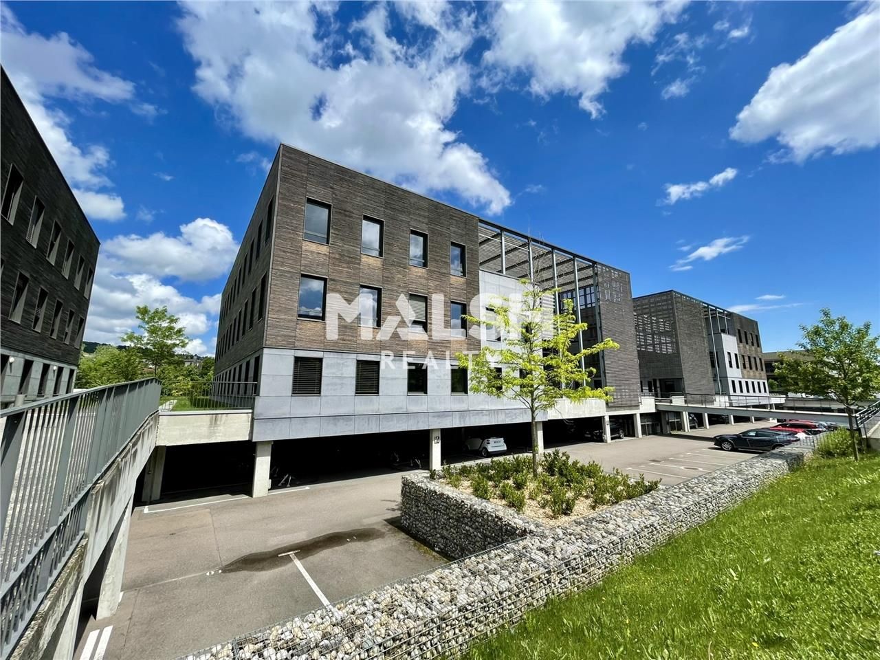 Nous vous proposons à la location une surface de 