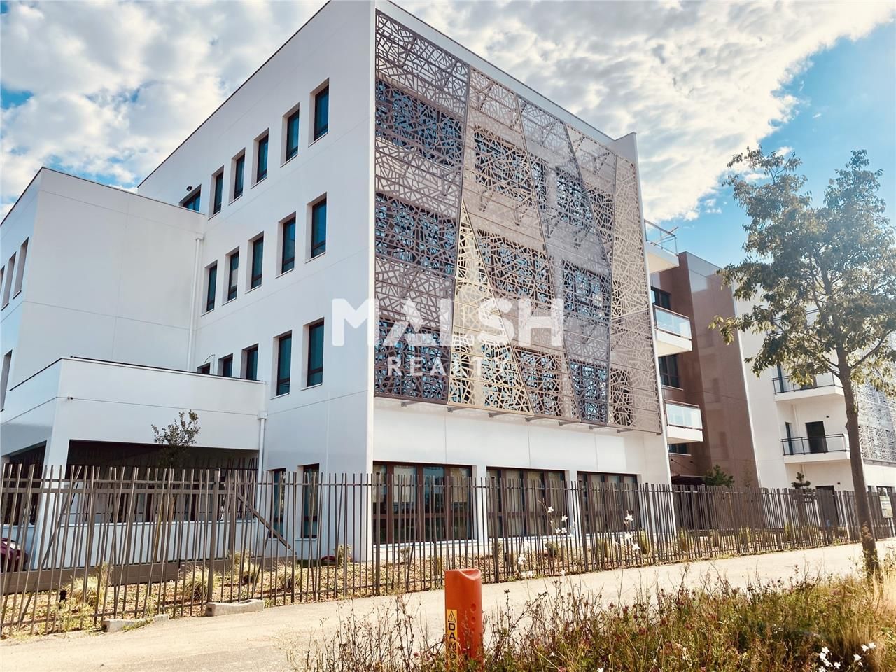 Nous vous proposons des bureaux neufs à la vente 