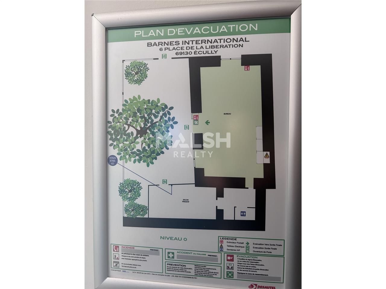 Location locaux commerciaux 41 m² non divisibles