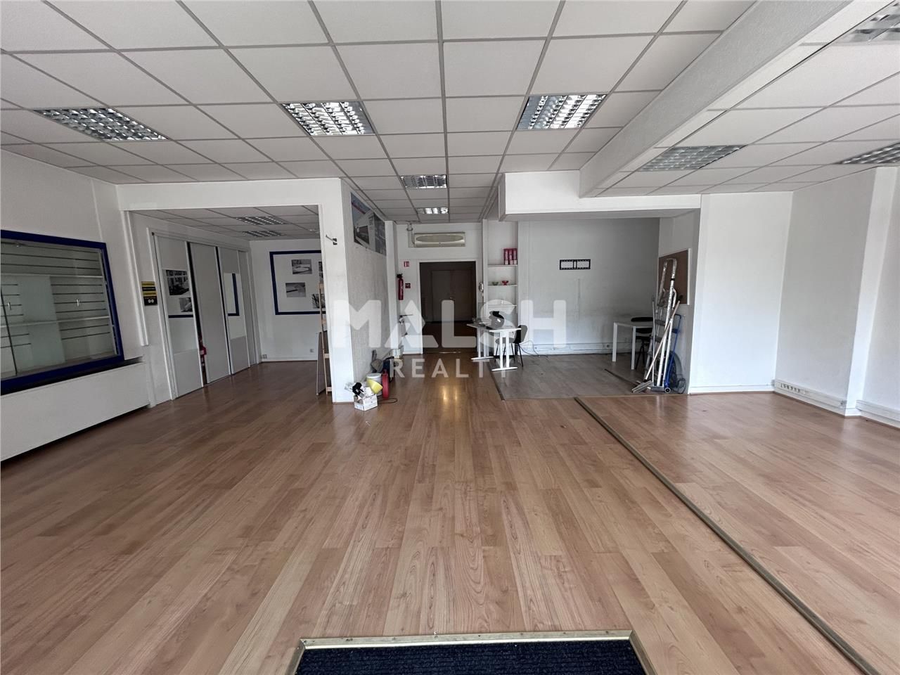 Nous vous proposons à la location, un local d'une