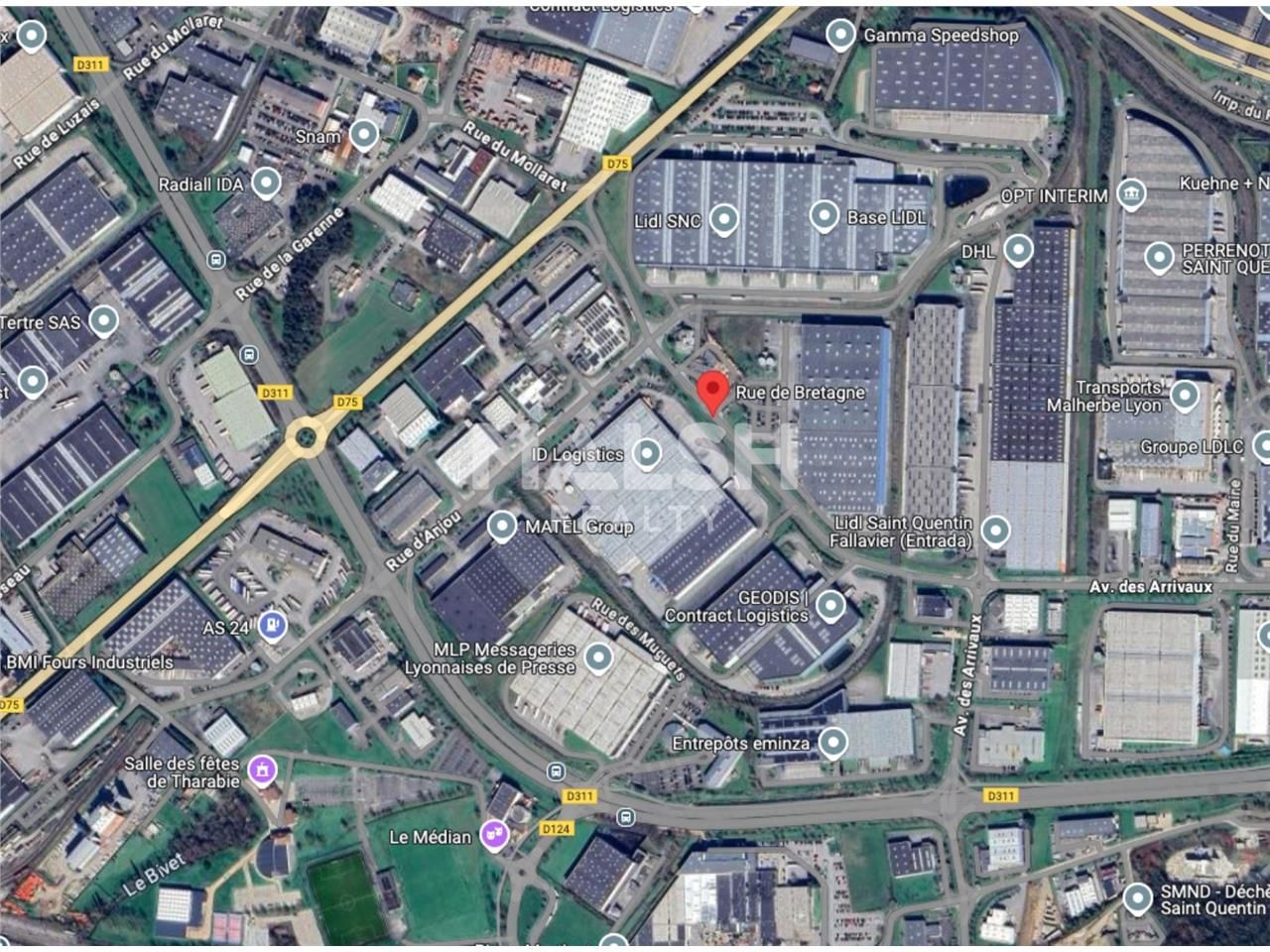 A proximité immédiate de l'autoroute A43 à Saint-