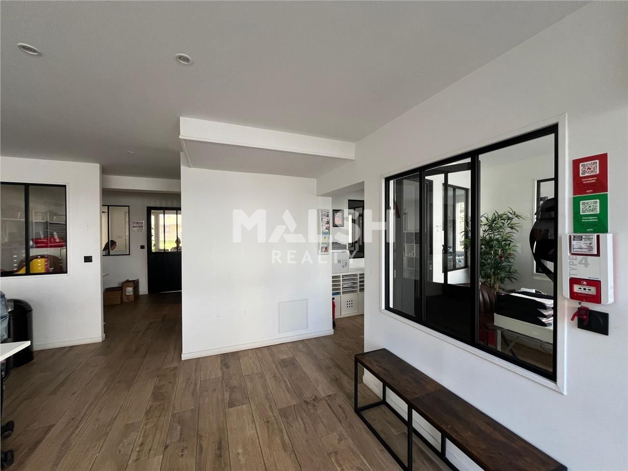 Nous vous proposons à la vente, un local commerci