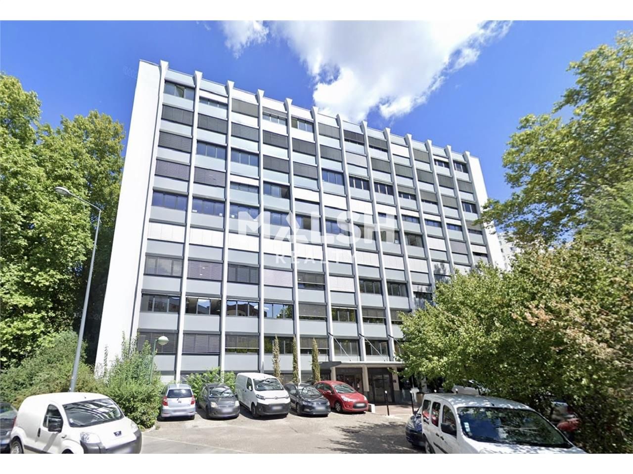 Nous vous proposons à la location des bureaux de 