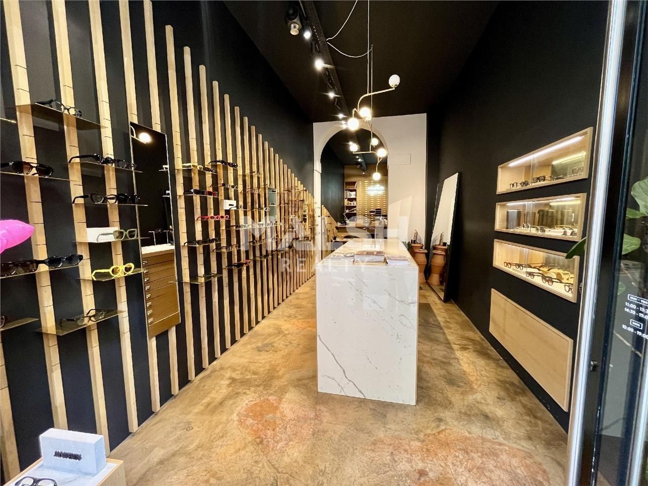 Implantez votre activité à deux pas du théâtre de