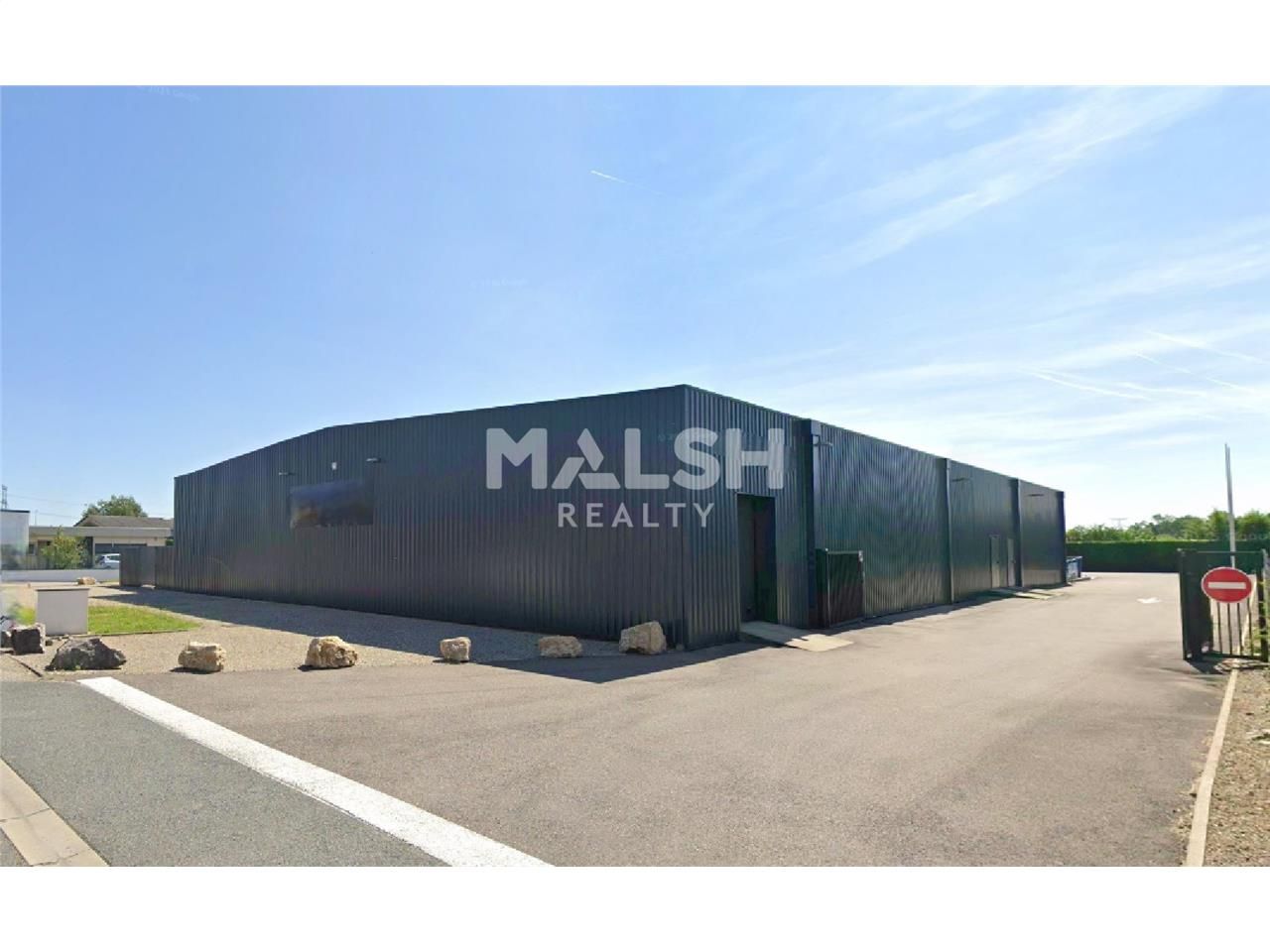 Sur un terrain indépendant de 4 902 m², nous vous