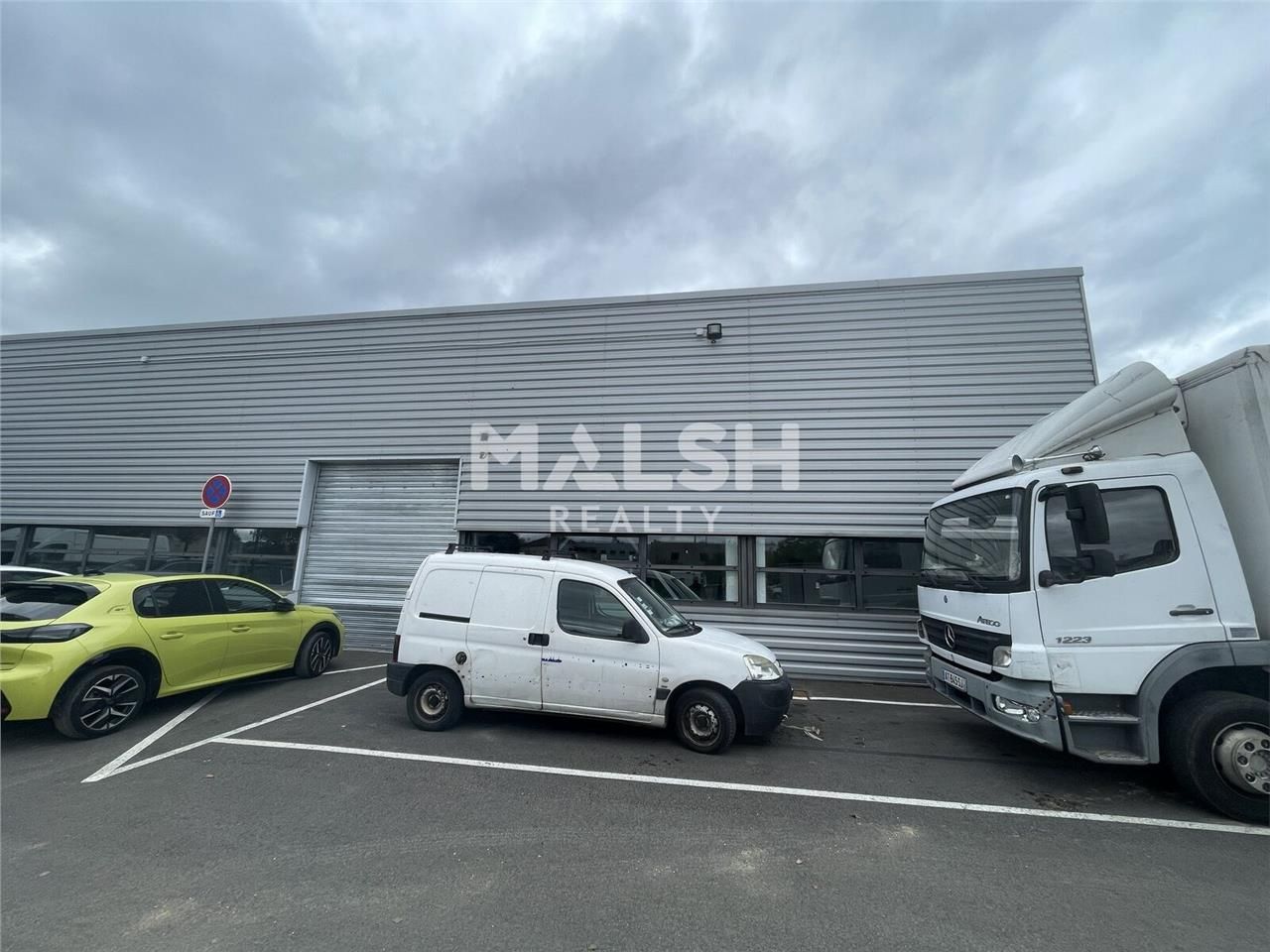 Au sein d'un parc d'activités clos, nous vous pro