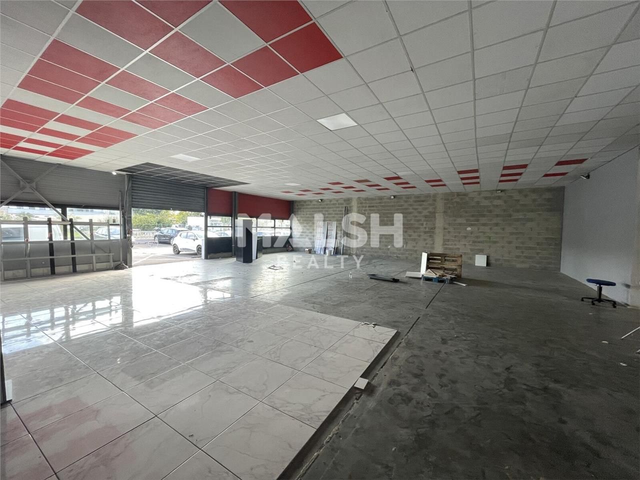 Au sein d'un parc d'activités clos, nous vous pro