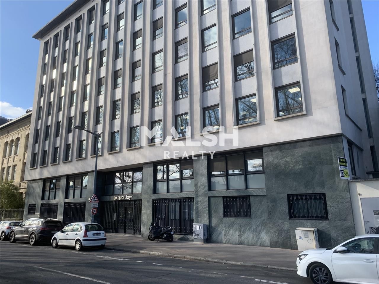 Nous vous proposons des bureaux à la vente ou à l