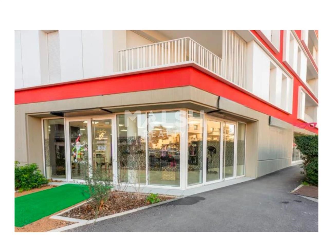 Au coeur du centre-ville de La Verpillière, nous 