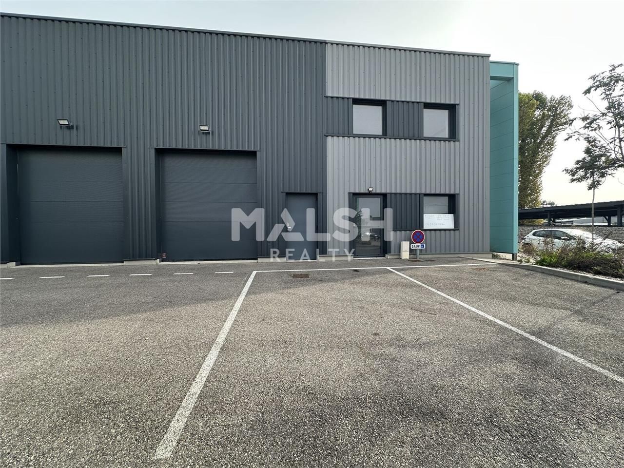 Au sein d'un nouveau parc d'activités en copropri